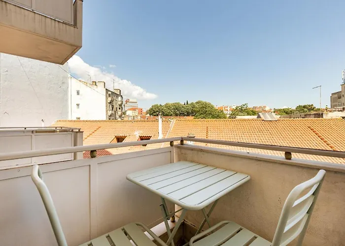 Dome Alvares Cabral 3*