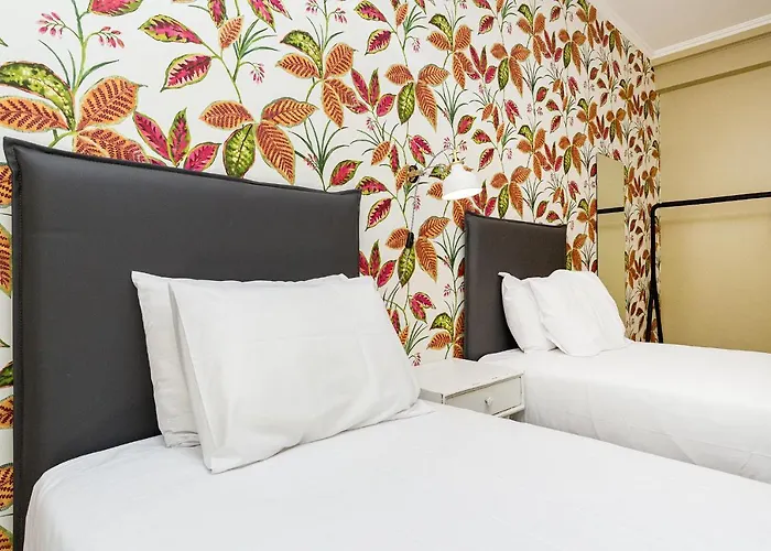 Dome Alvares Cabral Guest house Lisbon