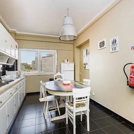 Guest house Wallis Rato 3*
