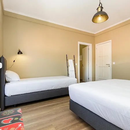 Dome Alvares Cabral 3* ליסבון